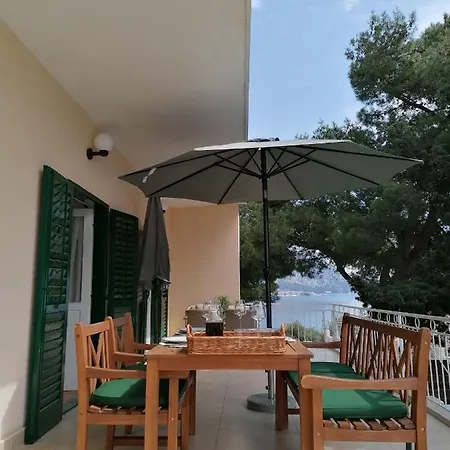 Borovi With Terrace And Parking Lejlighed *